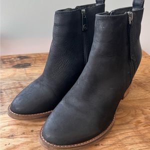 Blondo Nova Waterproof Boots NWOT
